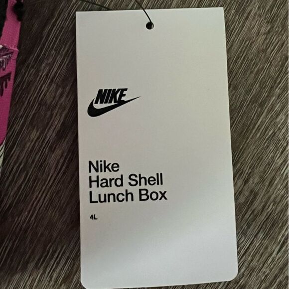 Nike Hard Shell Lunchbox - Picture 5 of 9
